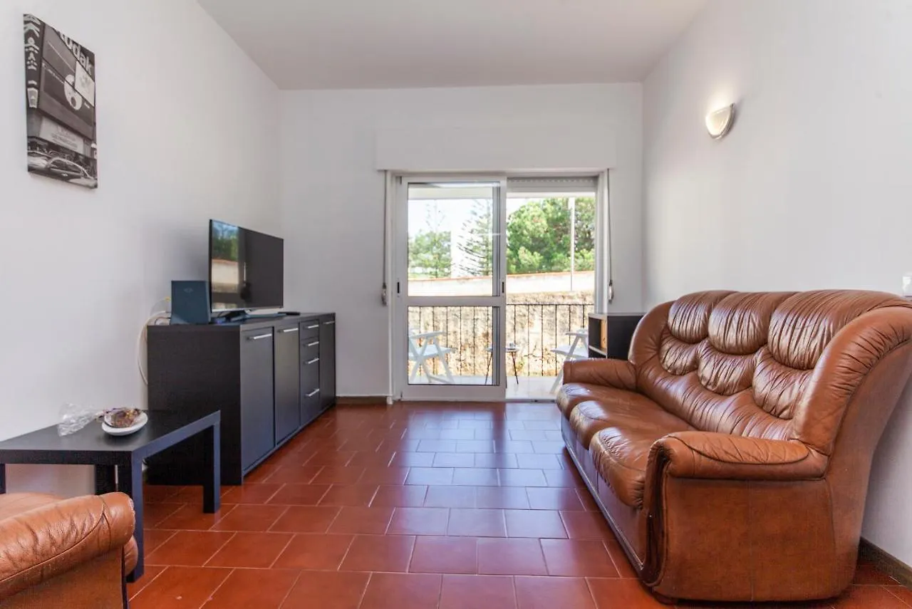 E - Local Da Trindade Guesthouse Lagos 0*,